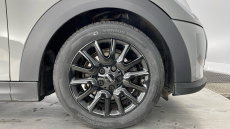 MINI Hatchback 1.5 Cooper Classic 3dr Petrol Hatchback